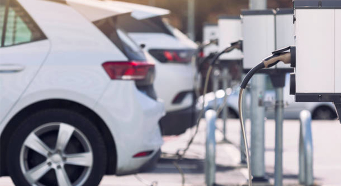 Accelerating EV Adoption: The Role of Commercial Charging Stations